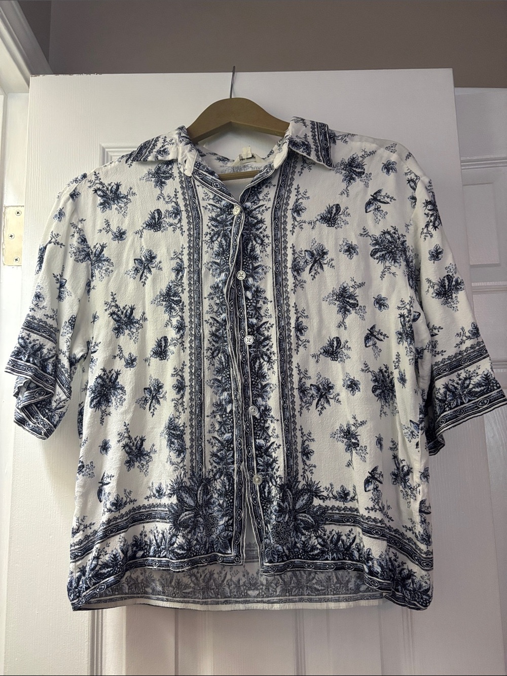 Max Studio White and Navy Floral Button Front Blouse